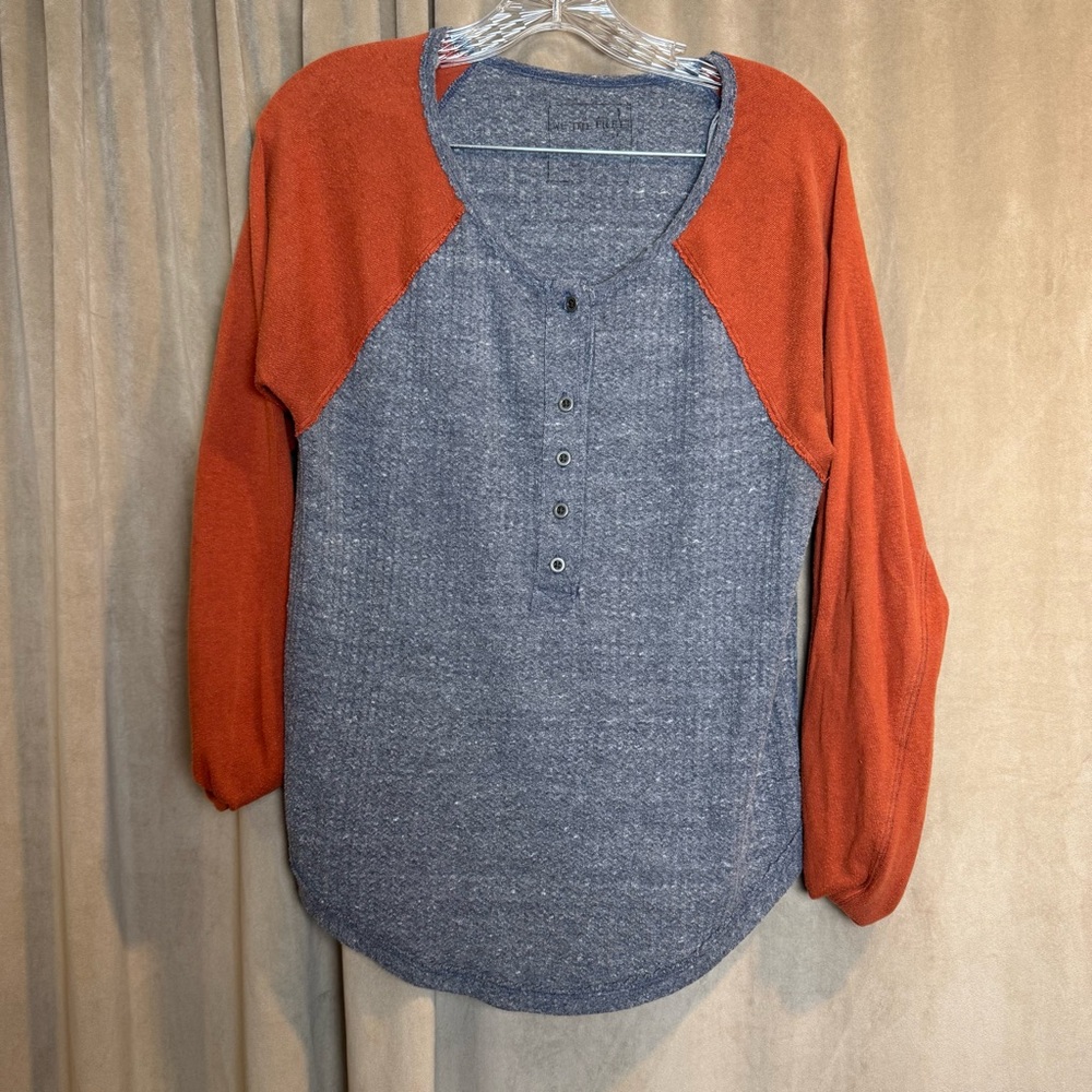 We The Free thermal baseball style orange Gray Textured Tee Shirt top